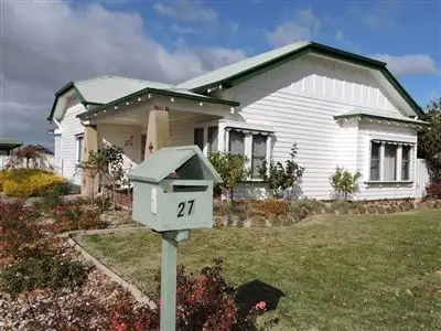 27 Tobin Street, Ararat VIC 3377