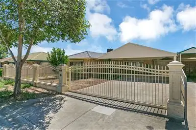 16 Glover Avenue, Pooraka SA 5095
