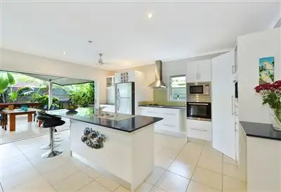 Second view of Homely house listing, 2 Carramar Crescent, Caravonica QLD