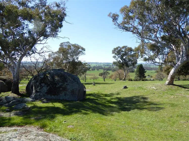 127 Iron Post Lane, Burrumbuttock NSW 2642