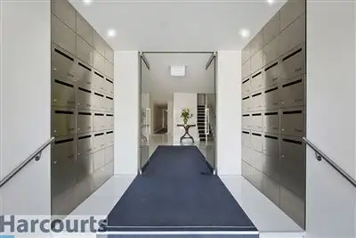 Fifth view of Homely apartment listing, P01W/189 Powlett St, East Melbourne VIC 3002