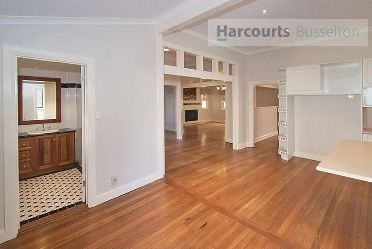 30 Fairbairn Road, Busselton WA 6280