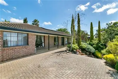 8 Redbank Close, Happy Valley SA 5159