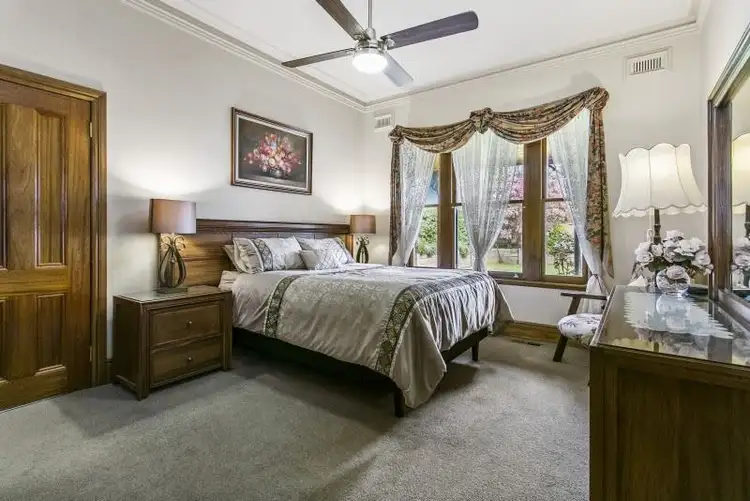 Fourth view of Homely house listing, 5 Glendalough Close, Warragul VIC 3820