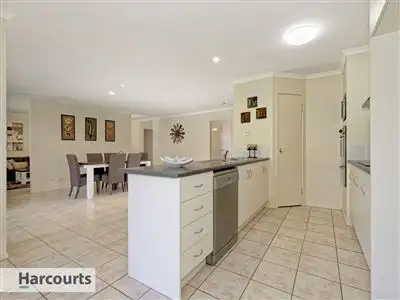 Sixth view of Homely house listing, 8 Montclare Court, Cashmere QLD 4500