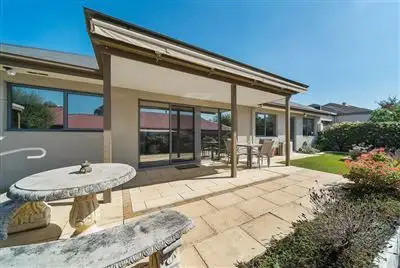 8/33 Baden Powell Place, Mount Eliza VIC 3930