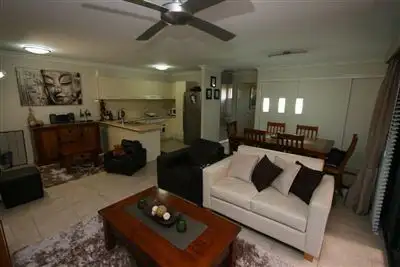 Seventh view of Homely villa listing, 5 Seabreeze Ct, Sandstone Point QLD 4511