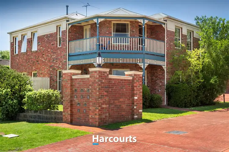 1/8-13 Adelaide Close, Berwick VIC 3806