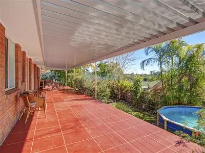 27 Wantana Cres, Edens Landing QLD 4207