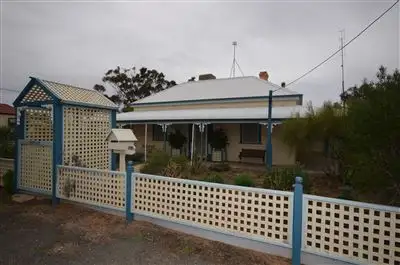 16 Vardon Tce, Lameroo SA 5302