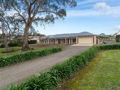 5 Pontiac Road, Mount Barker SA 5251