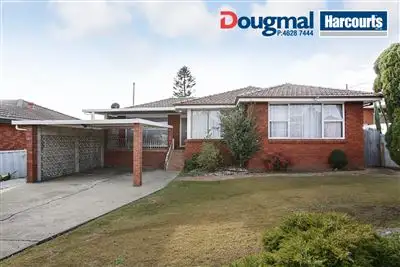 6 Barrie Place, Leumeah NSW 2560