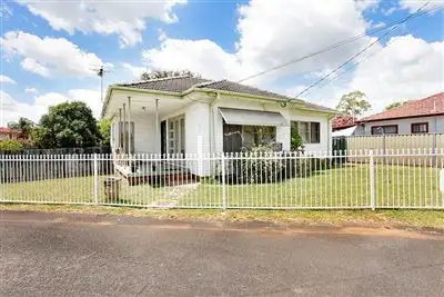 2 Illoura Place, Doonside NSW 2767