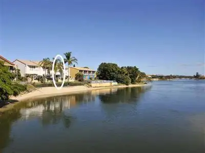 Sixth view of Homely townhouse listing, 4 Orvieto Ave, Mermaid Waters QLD