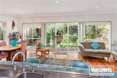 Fourth view of Homely house listing, 8 York Road, Berwick VIC 3806