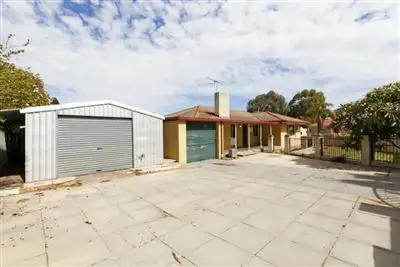 43 Cordelia Avenue, Coolbellup WA 6163