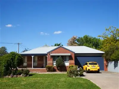 6 Webster Street, Yea VIC 3717