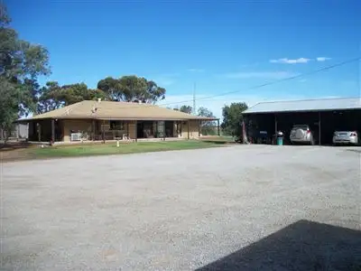 430 Old Kerang Rd, Kerang VIC 3579