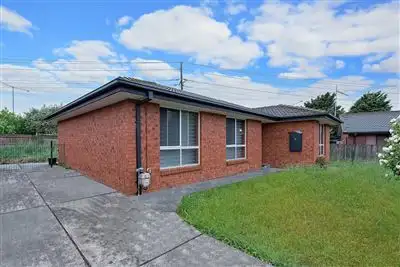 2/5 Paltara Court, Meadow Heights VIC 3048