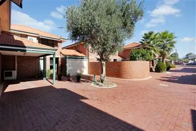 4/18 Watson Place, Maylands WA