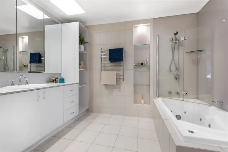 Sixth view of Homely house listing, 6 Tweed Court, Glen Waverley VIC 3150