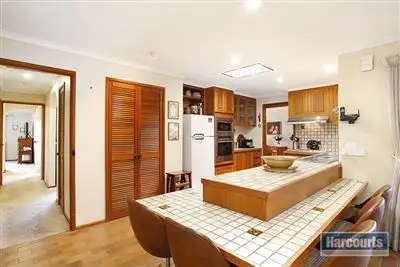 Sixth view of Homely house listing, 10 Raheen Court, Vermont South VIC 3133