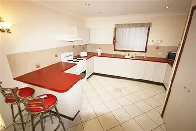 7 Robinson Street, Taranganba QLD 4703