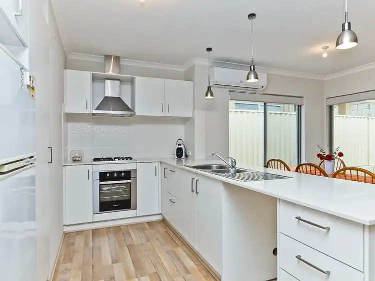 3/11 Skeahan Street, Spearwood WA 6163