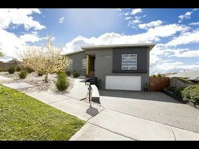 Main view of Homely house listing, 18 Bell Park Close, Warragul VIC 3820