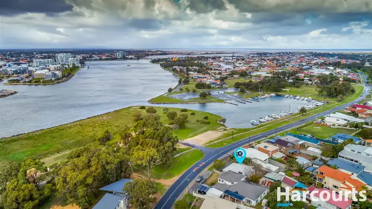28 Mary Street, Halls Head WA 6210