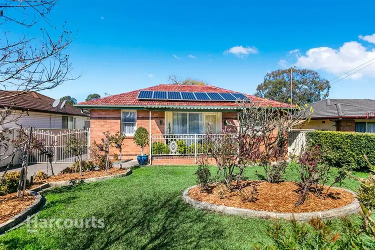 4 Popondetta Road, Whalan NSW 2770