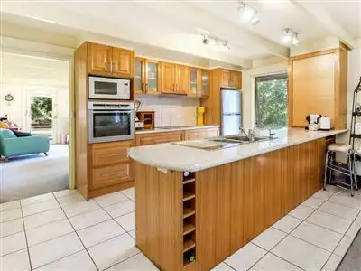 Second view of Homely house listing, 8 Lyn Court, Somerville VIC 3912