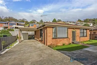 Main view of Homely unit listing, 2/7 Avon Street, Parklands TAS 7320