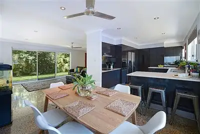 162 Monaco Street, Broadbeach Waters QLD 4218