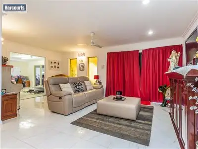 39 Daniel Court, Scarborough QLD 4020