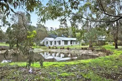 76 Ascot Road, Creswick VIC 3363