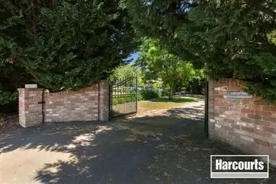 111 Buchanan Road, Berwick VIC 3806
