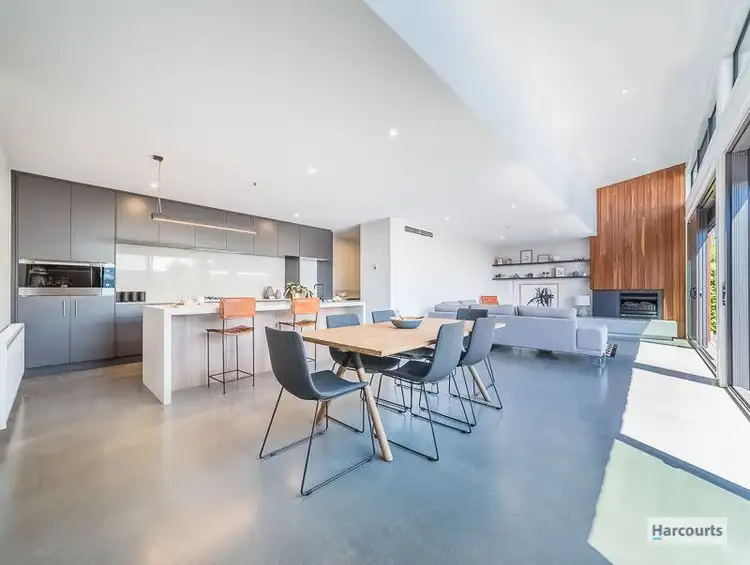 Sixth view of Homely house listing, 17 Hillgrove Close, Warragul VIC 3820