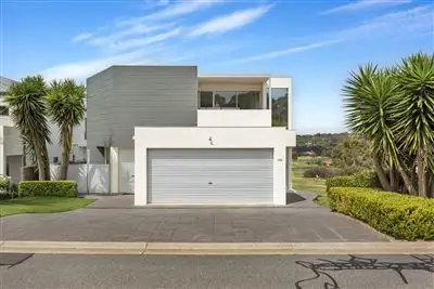 136 Coromandel Drive, Mccracken SA 5211