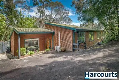 32 Ternes Road, Upwey VIC 3158