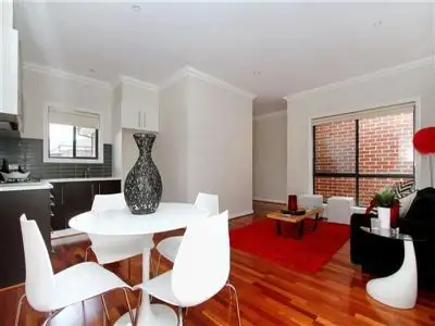 Main view of Homely unit listing, 4/3-5 Bradshaw Street, Kingsbury VIC