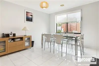 Sixth view of Homely house listing, 2 Annadale Court, Berwick VIC 3806