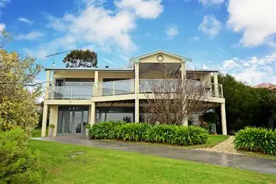 27 Nevin Avenue, Encounter Bay SA 5211