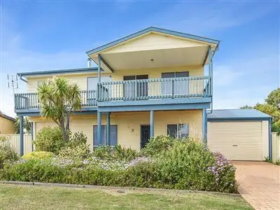 12 Second Avenue, Hayborough SA 5211