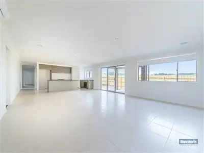 Sixth view of Homely house listing, 5 Gary Avenue, Drouin VIC 3818