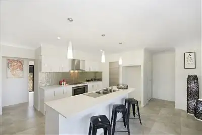 Fifth view of Homely house listing, 2 Featherwood Street, Mount Low QLD 4818