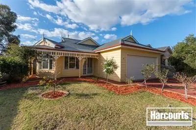 38 Lindsay Crescent, Lynbrook VIC 3975