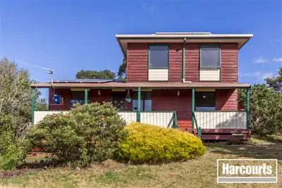 Main view of Homely house listing, 2 Macarthur Drive, Cranbourne VIC
