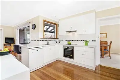 Fifth view of Homely house listing, 2 Tulkara Grove, Vermont VIC 3133