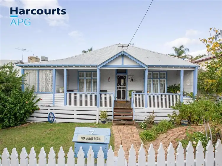 7 Sampson Road, Bunbury WA 6230